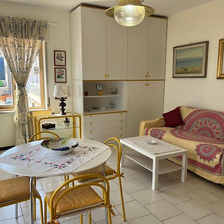 Casa Del Sole Apartment เลโตยานนี ภายนอก รูปภาพ